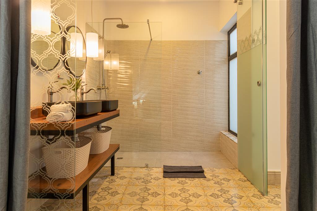 Executive Room - 4