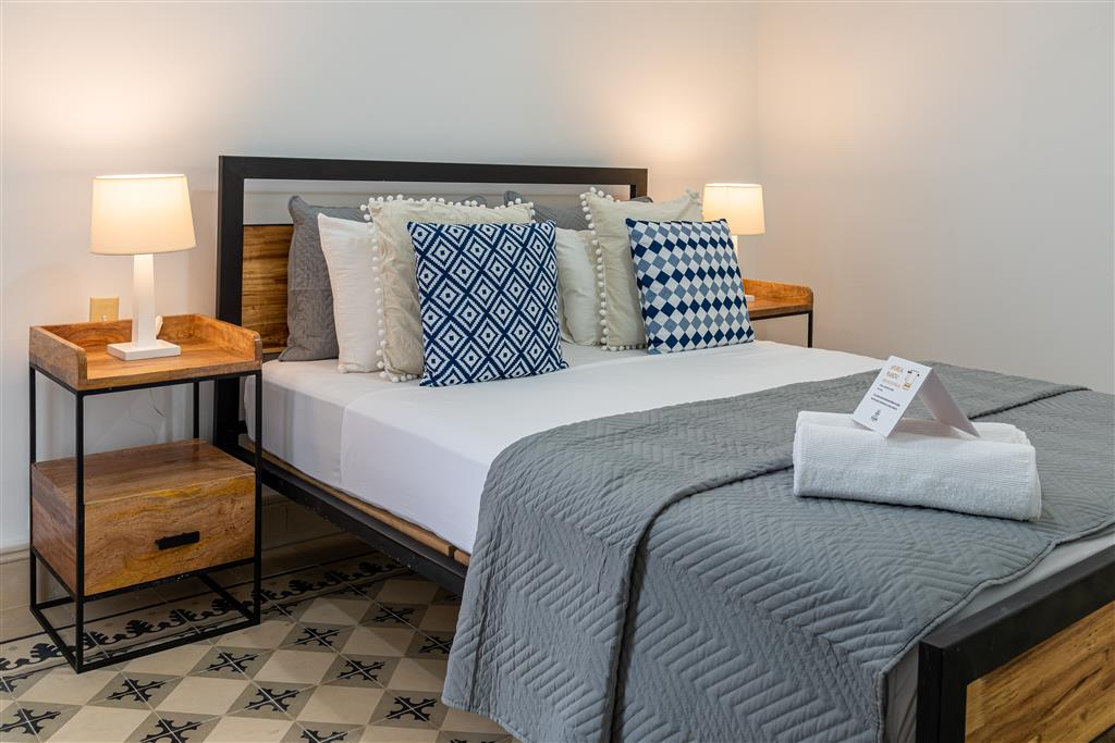 Executive Room - 6