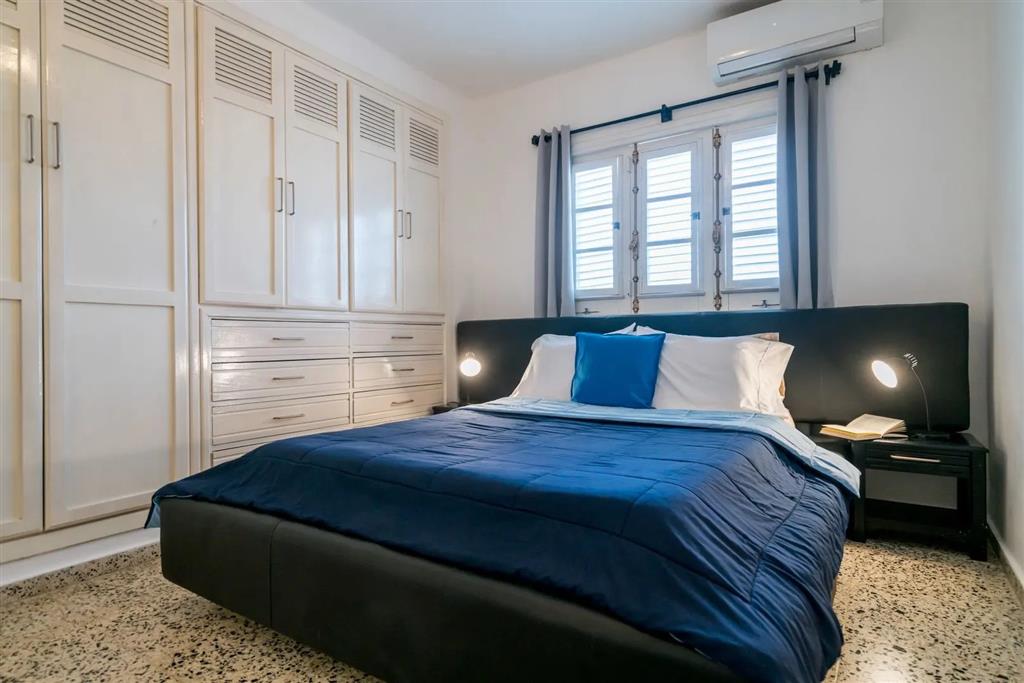 Executive Room - 9