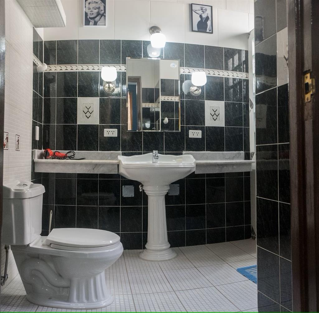Executive Room - 8