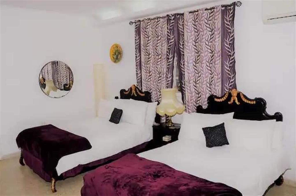 Executive Room - 8