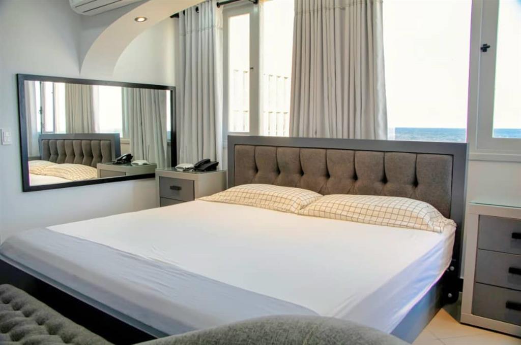 Executive Room - 1