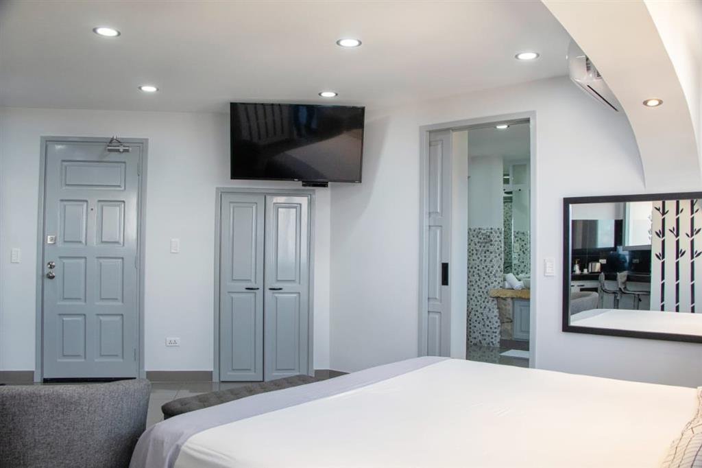 Executive Room - 7
